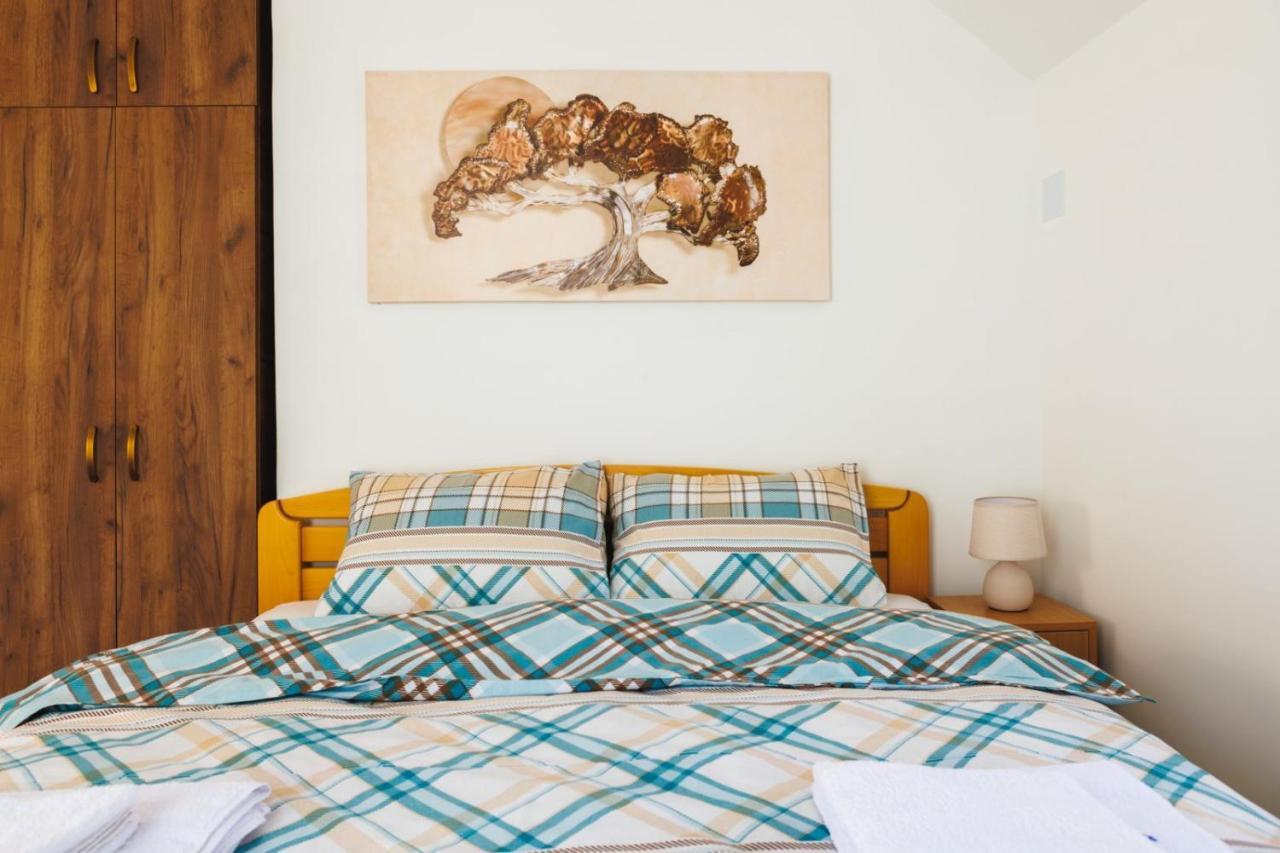 Apartmani Dordevic Golubăţ Exterior foto